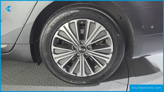KIA K7 SIGNATURE