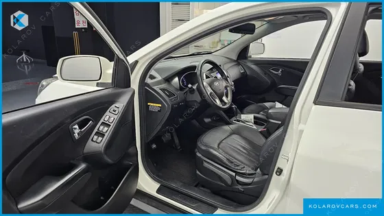 HYUNDAI TUCSON DIESEL 2WD LX20