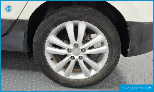 HYUNDAI TUCSON DIESEL 2WD LX20