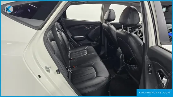HYUNDAI TUCSON DIESEL 2WD LX20