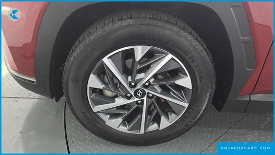 HYUNDAI TUCSON PREMIUM 2WD