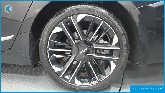 KIA K8 SIGNATURE
