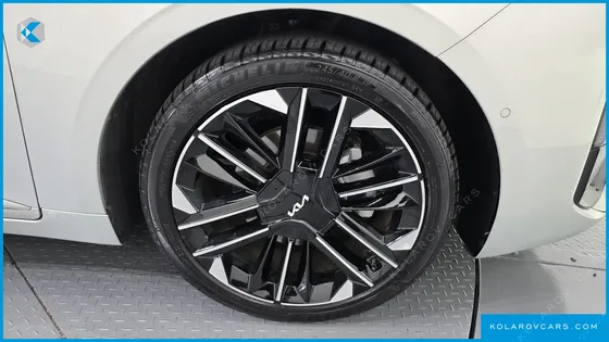 KIA K8 SIGNATURE