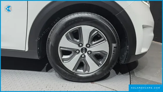 KIA NIRO LUXURY