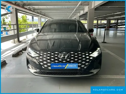 HYUNDAI GRANDEUR LE BLANC