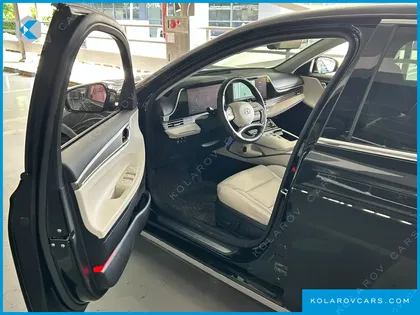 HYUNDAI GRANDEUR LE BLANC