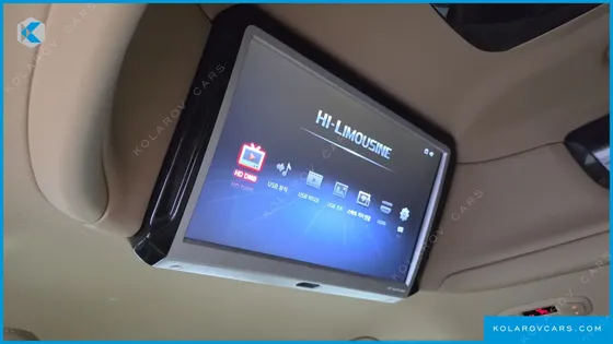 KIA CARNIVAL 7-SEATER HI-LIMOUSINE