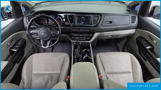 KIA CARNIVAL 9-SEATER PRSTIGE