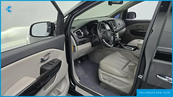 KIA CARNIVAL 9-SEATER PRSTIGE