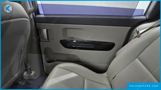 KIA CARNIVAL 9-SEATER PRSTIGE