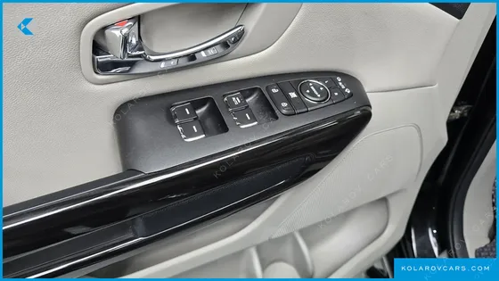 KIA CARNIVAL 9-SEATER PRSTIGE