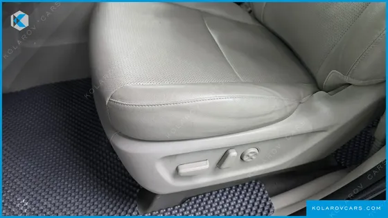 KIA CARNIVAL 9-SEATER PRSTIGE