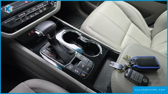 KIA CARNIVAL 9-SEATER NOBLESSE