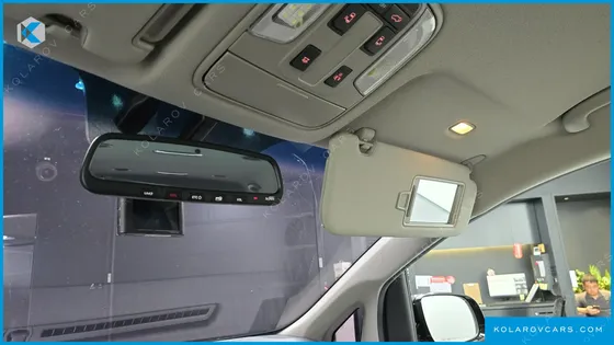 KIA CARNIVAL 9-SEATER NOBLESSE