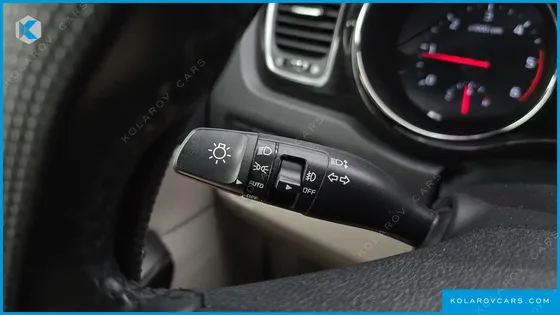 KIA CARNIVAL 9-SEATER NOBLESSE