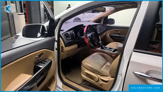 KIA CARNIVAL 9-SEATER LUXURY