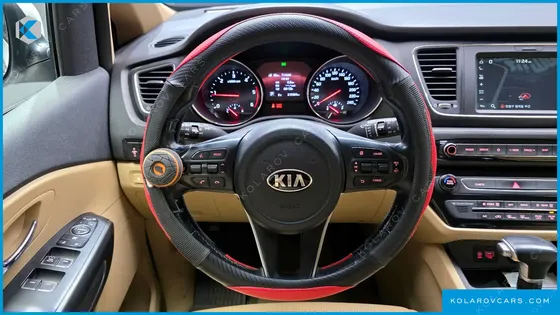KIA CARNIVAL 9-SEATER LUXURY