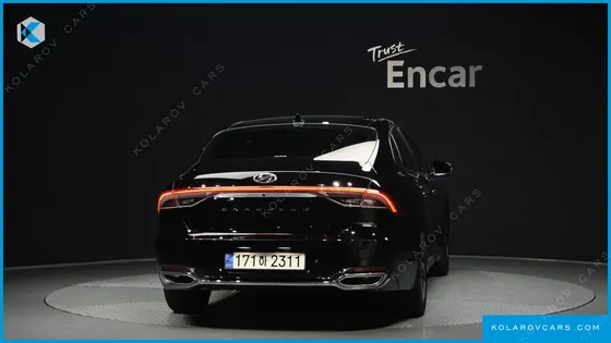 HYUNDAI GRANDEUR LE BLANC