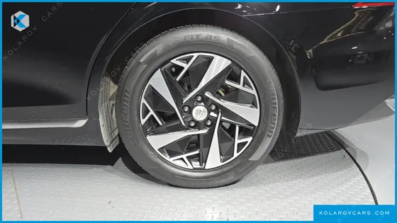 HYUNDAI GRANDEUR LE BLANC