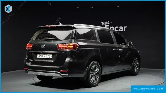 KIA CARNIVAL 9-SEATER LUXURY