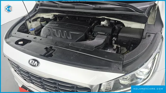KIA CARNIVAL 9-SEATER NOBLESSE