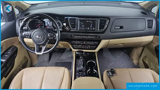 KIA CARNIVAL 9-SEATER NOBLESSE