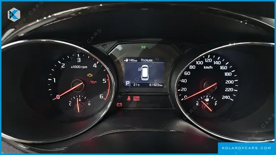 KIA CARNIVAL 9-SEATER NOBLESSE