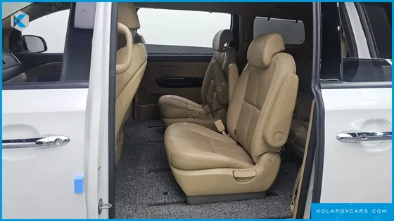 KIA CARNIVAL 9-SEATER NOBLESSE