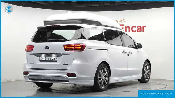 KIA CARNIVAL 9-SEATER HI-LIMOUSINE