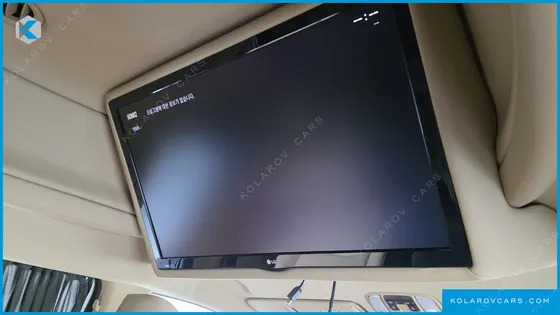 KIA CARNIVAL 9-SEATER HI-LIMOUSINE