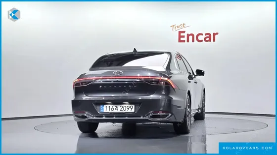 HYUNDAI GRANDEUR LE BLANC