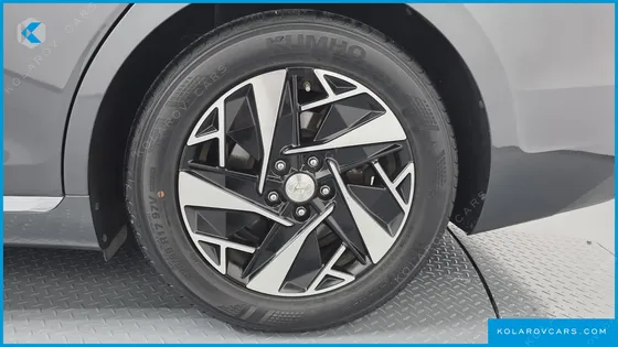 HYUNDAI GRANDEUR LE BLANC