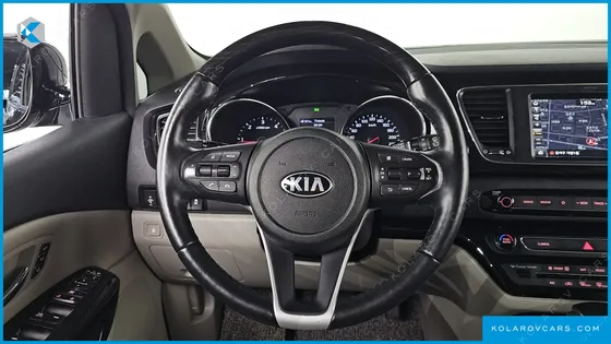 KIA CARNIVAL 9-SEATER NOBLESSE SPECIAL