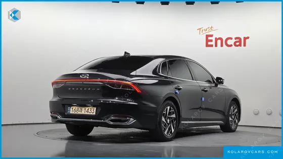 HYUNDAI GRANDEUR LE BLANC