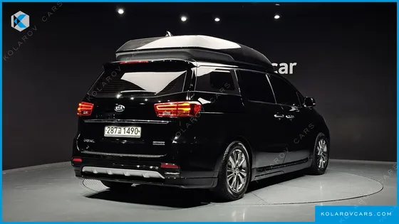 KIA CARNIVAL 9-SEATER HI-LIMOUSINE