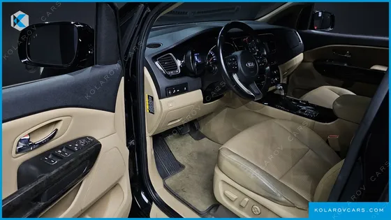 KIA CARNIVAL 9-SEATER HI-LIMOUSINE