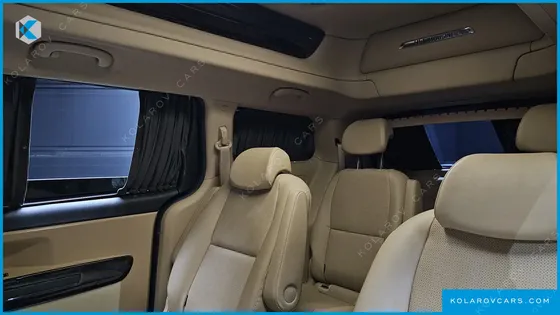 KIA CARNIVAL 9-SEATER HI-LIMOUSINE