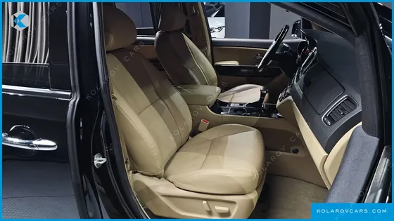 KIA CARNIVAL 9-SEATER HI-LIMOUSINE
