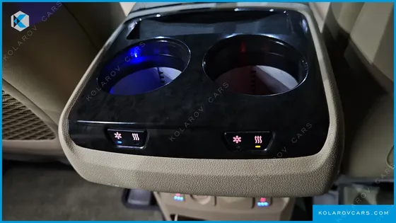 KIA CARNIVAL 9-SEATER HI-LIMOUSINE