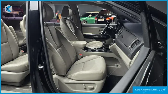 KIA CARNIVAL GASOLINE 9-SEATER NOBLESSE SPECIAL