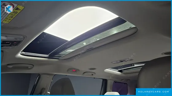 KIA CARNIVAL GASOLINE 9-SEATER NOBLESSE SPECIAL