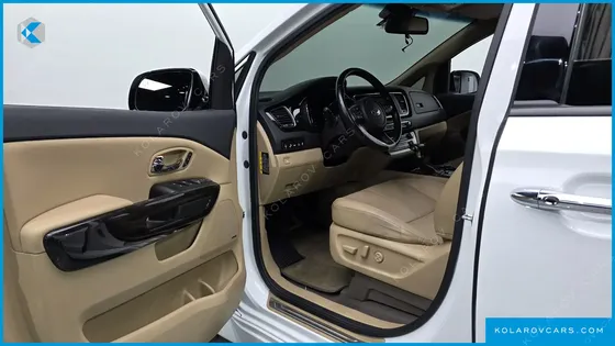 KIA CARNIVAL GASOLINE 9-SEATER HI-LIMOUSINE
