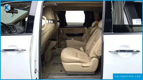 KIA CARNIVAL GASOLINE 9-SEATER HI-LIMOUSINE