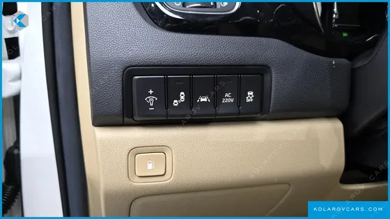 KIA CARNIVAL GASOLINE 9-SEATER HI-LIMOUSINE