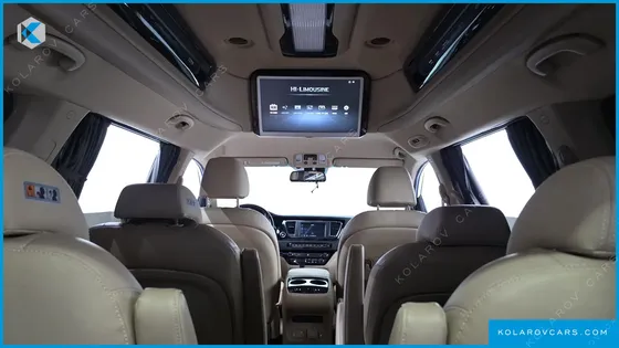 KIA CARNIVAL GASOLINE 9-SEATER HI-LIMOUSINE