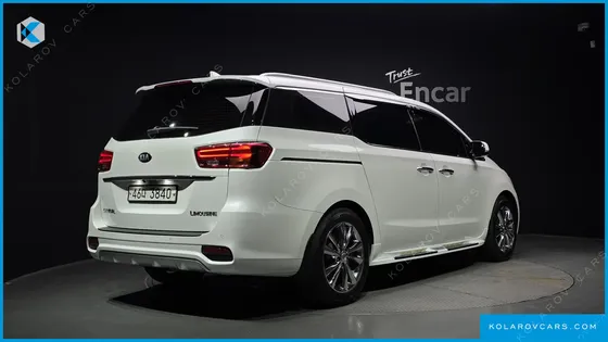 KIA CARNIVAL GASOLINE 7-SEATER LIMOUSINE