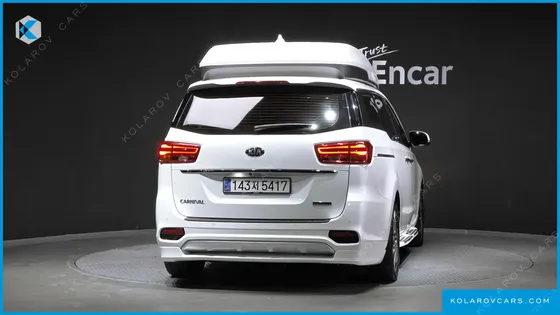 KIA CARNIVAL 9-SEATER HI-LIMOUSINE