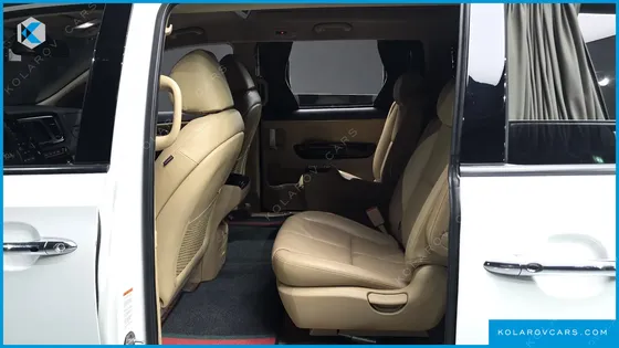 KIA CARNIVAL 9-SEATER HI-LIMOUSINE