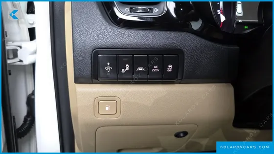 KIA CARNIVAL 9-SEATER HI-LIMOUSINE