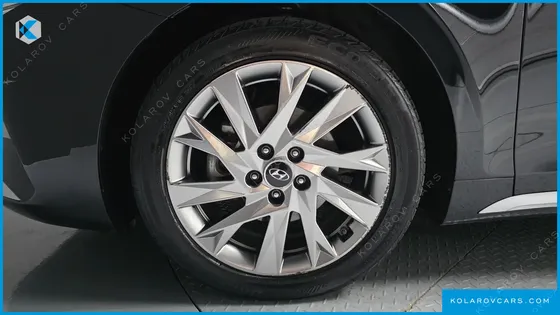 HYUNDAI GRANDEUR CALLIGRAPHY